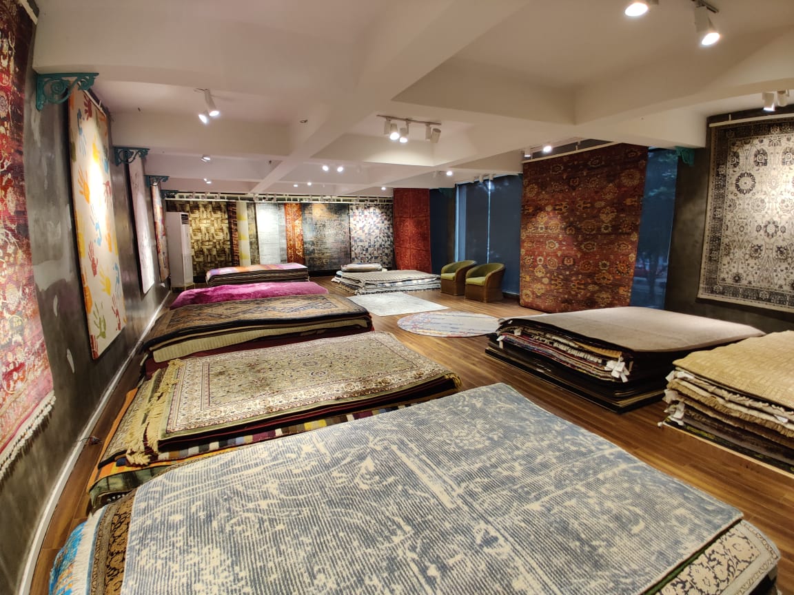 persian carpet store in emirate